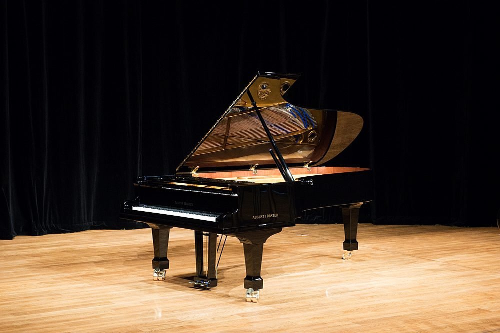 August Forster piano geschiedenis concert